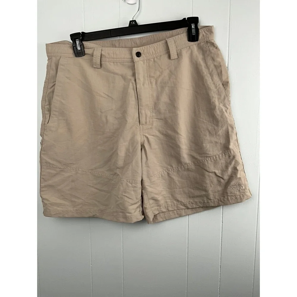 The North Face Mens 38 Khaki Nylon Cargo Hiking Shorts Tan VN009261 S06